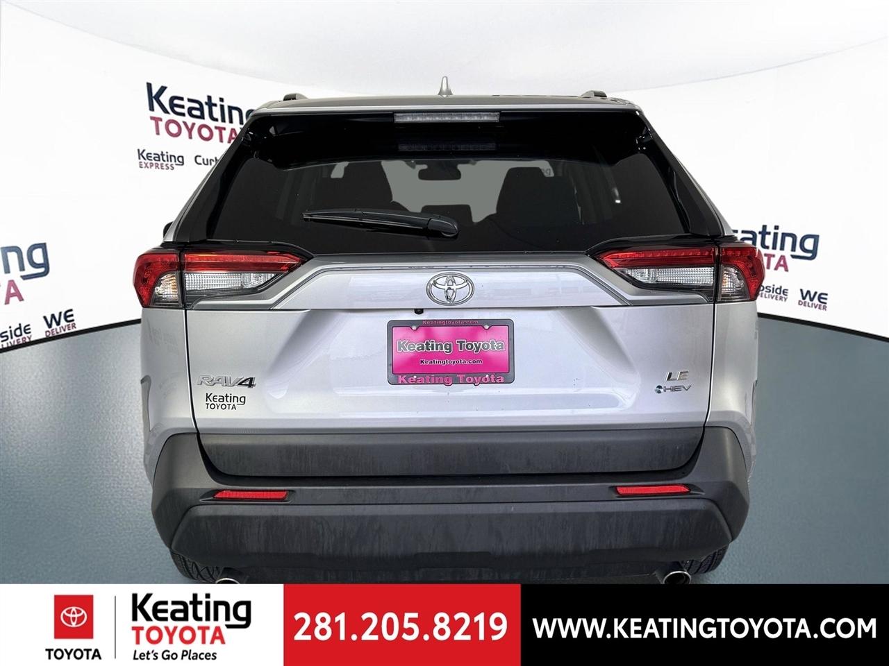 Toyota RAV4 Hybrid LE 2025