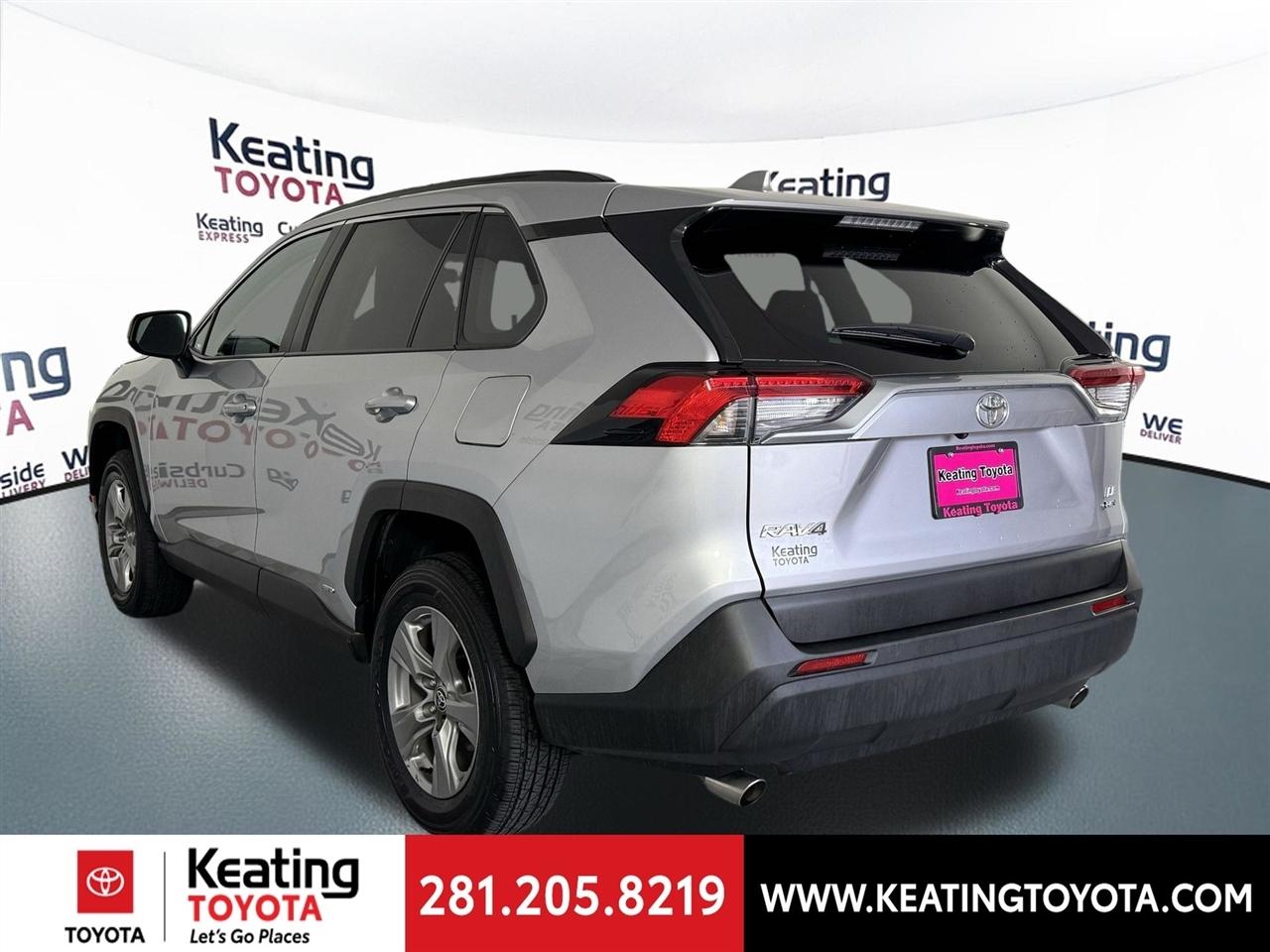 Toyota RAV4 Hybrid LE 2025