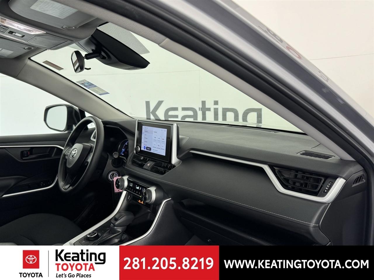 Toyota RAV4 Hybrid LE 2025