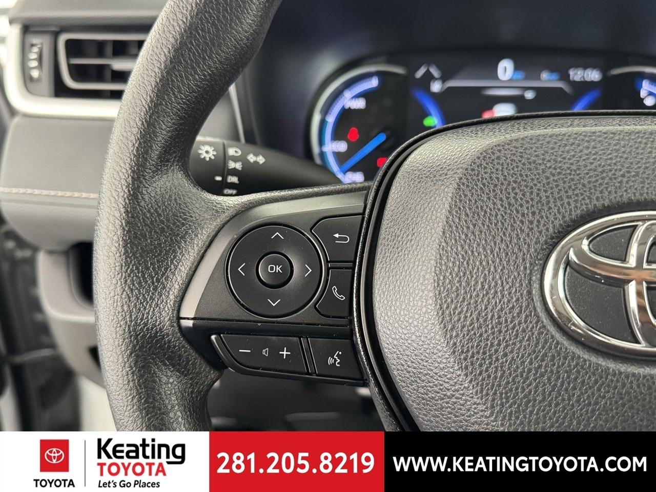 Toyota RAV4 Hybrid LE 2025