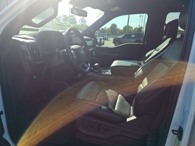 Ford F-150 Lariat SuperCrew 4WD 2025