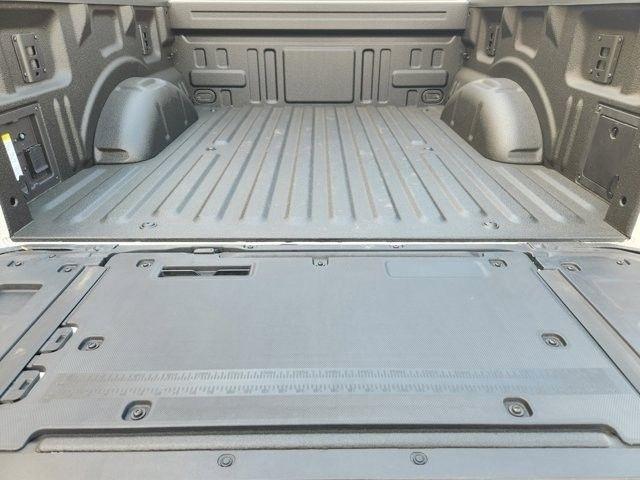 Ford F-150 Lariat SuperCrew 4WD 2025