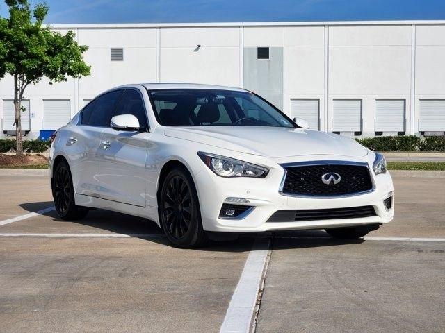 Infiniti Q50 3.0t LUXE 2024