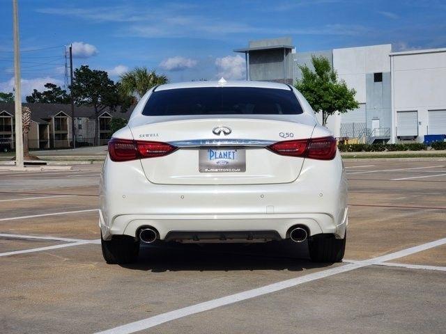 Infiniti Q50 3.0t LUXE 2024