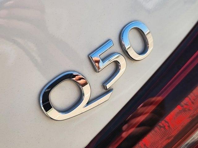 Infiniti Q50 3.0t LUXE 2024