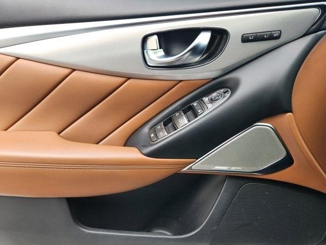 Infiniti Q50 3.0t LUXE 2024