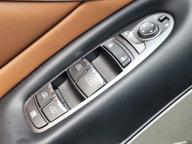 Infiniti Q50 3.0t LUXE 2024