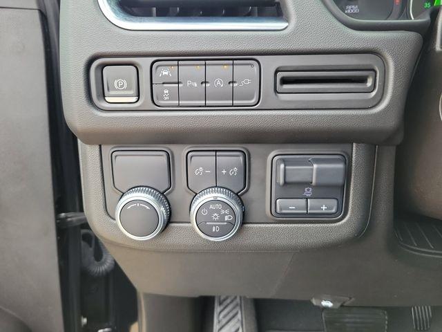 GMC Yukon SLT 2WD 2021