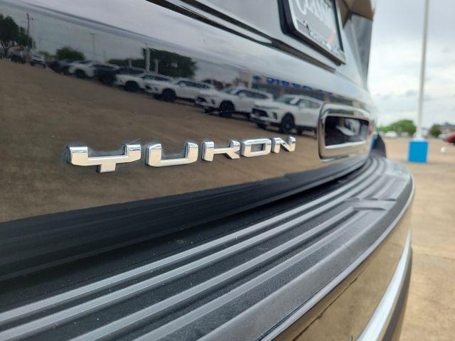 GMC Yukon SLT 2WD 2021