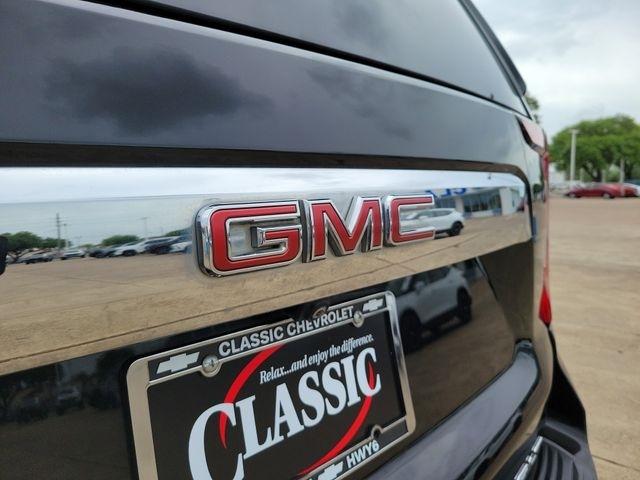 GMC Yukon SLT 2WD 2021