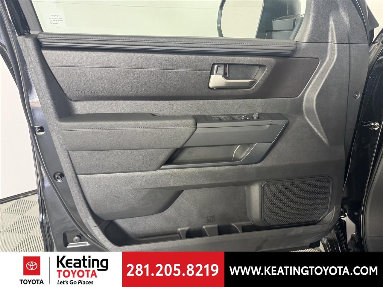 Toyota Tundra SR5 CrewMax 2WD 2026