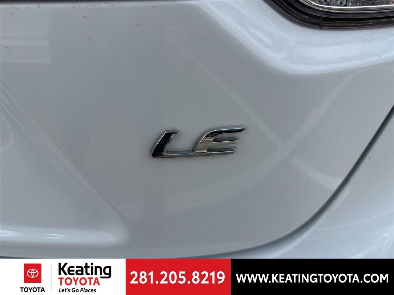 Toyota Corolla LE 2024