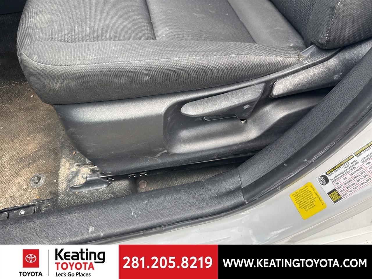 Toyota Corolla LE 2024