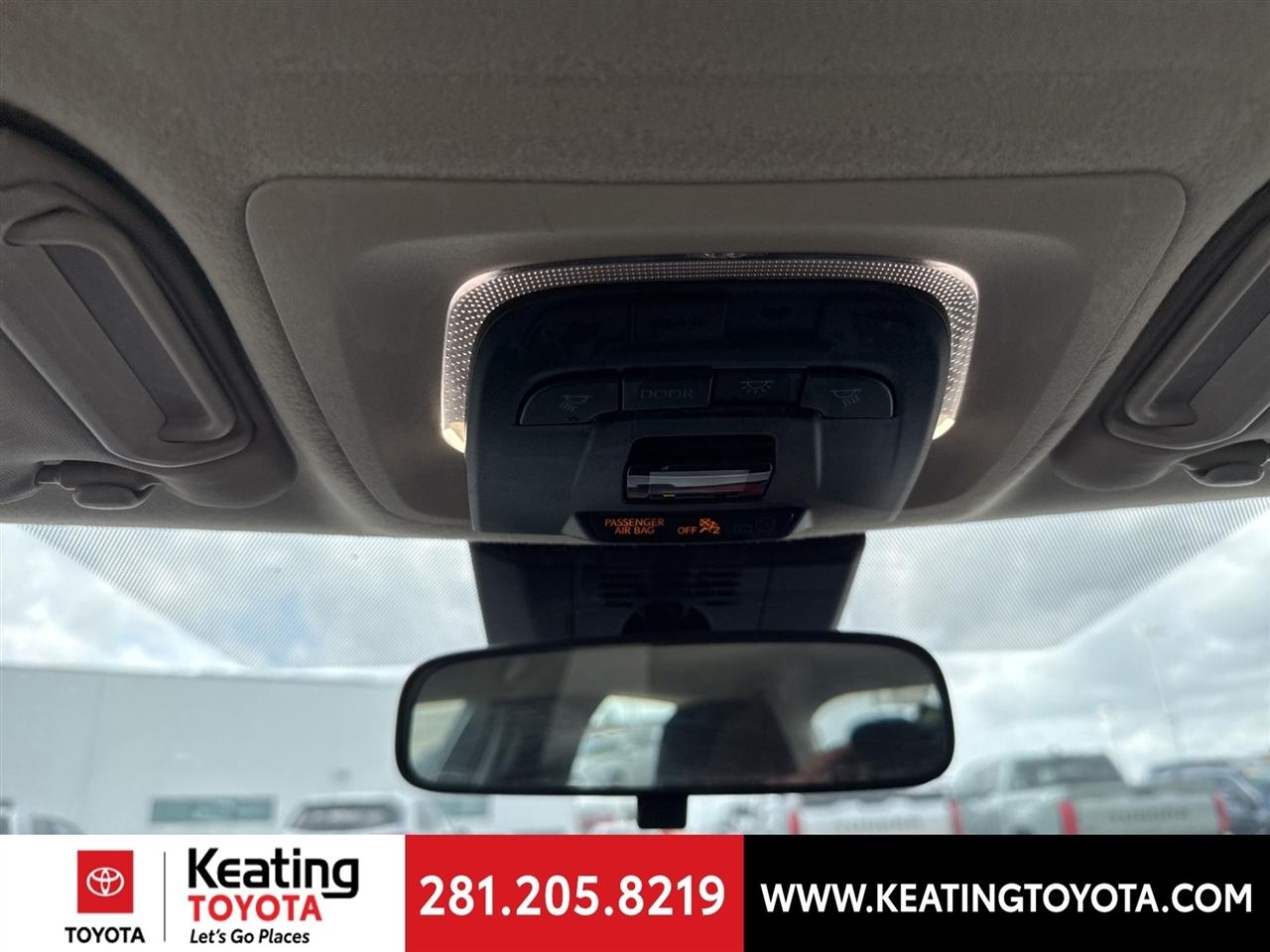 Toyota Corolla LE 2024