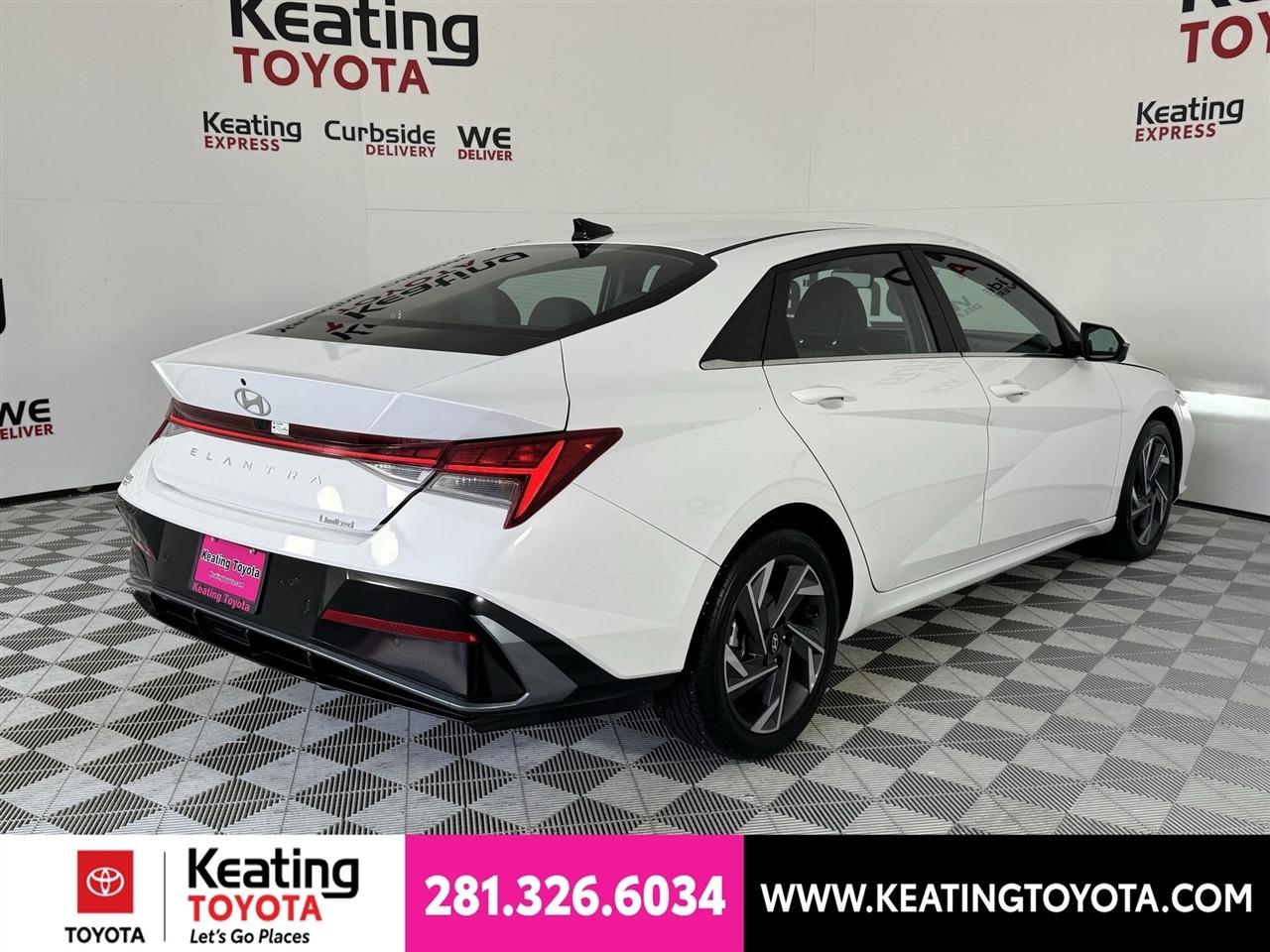 Hyundai Elantra Limited 2024