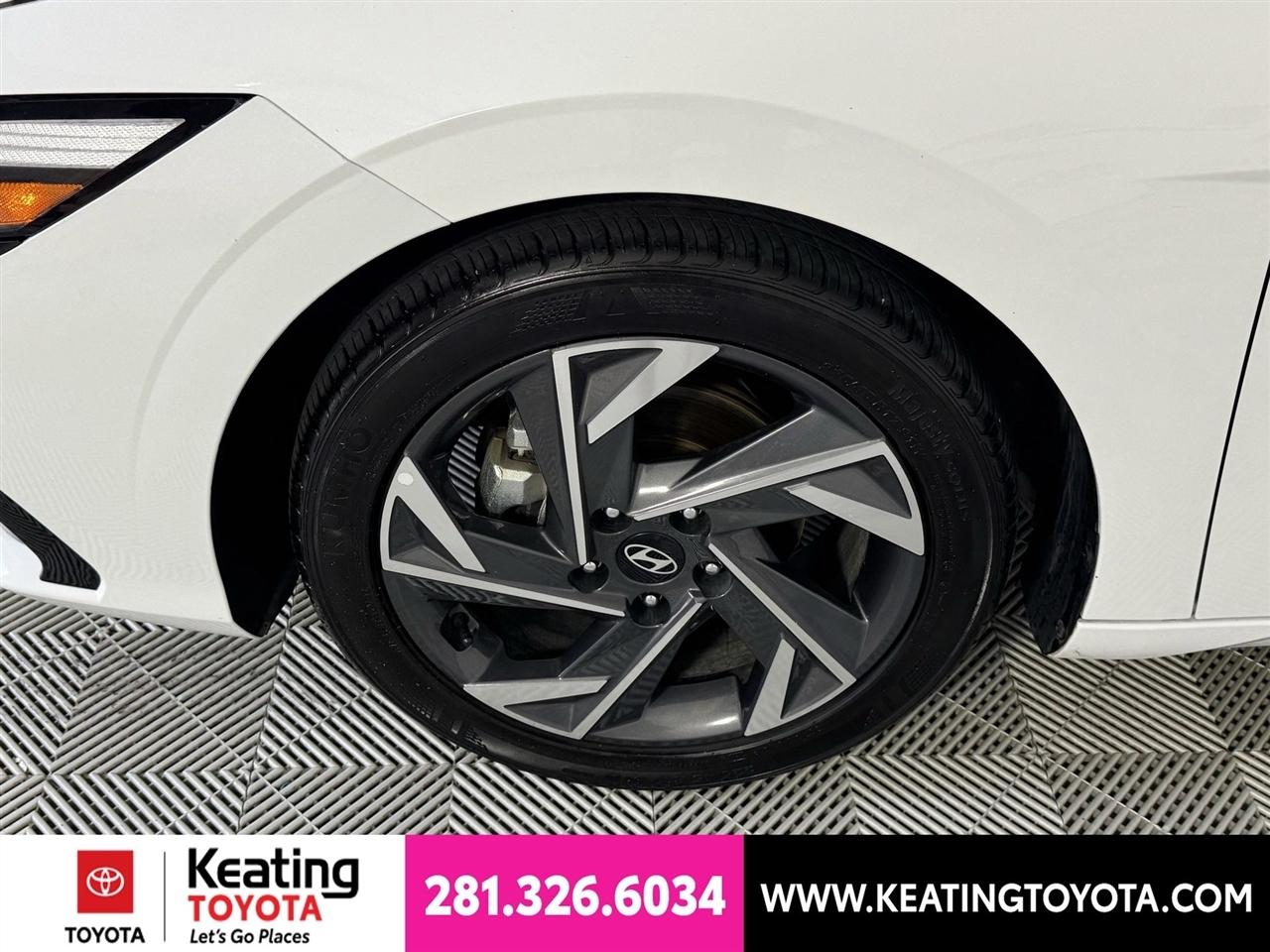 Hyundai Elantra Limited 2024