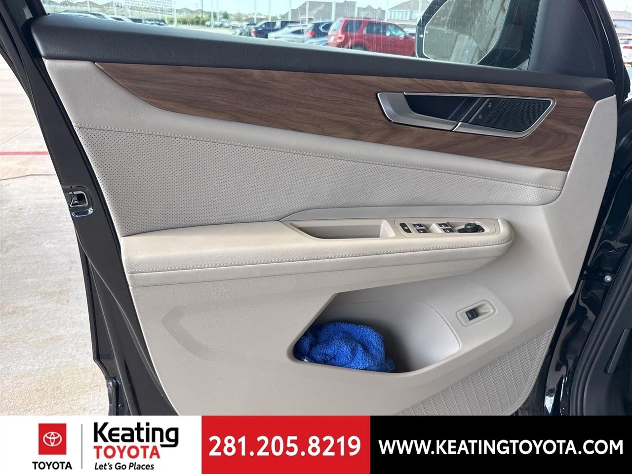 Volkswagen Atlas SE w/Technology 2024