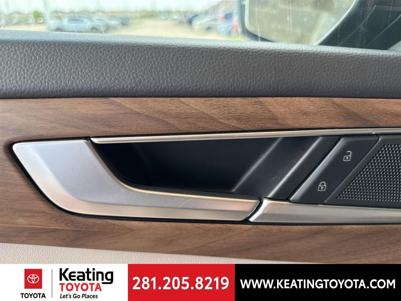 Volkswagen Atlas SE w/Technology 2024