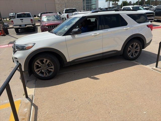 Ford Explorer XLT 2023