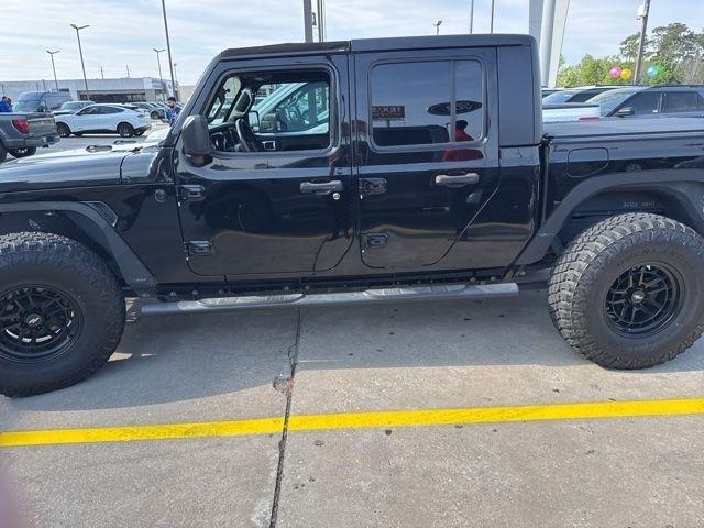 Jeep Gladiator Sport S 2021