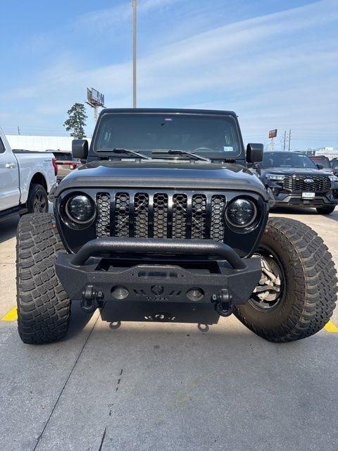 Jeep Gladiator Sport S 2021
