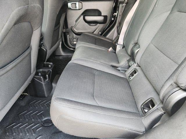 Jeep Gladiator Sport S 2021