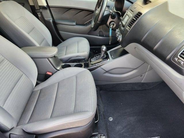 Kia Forte LX 6A 2017