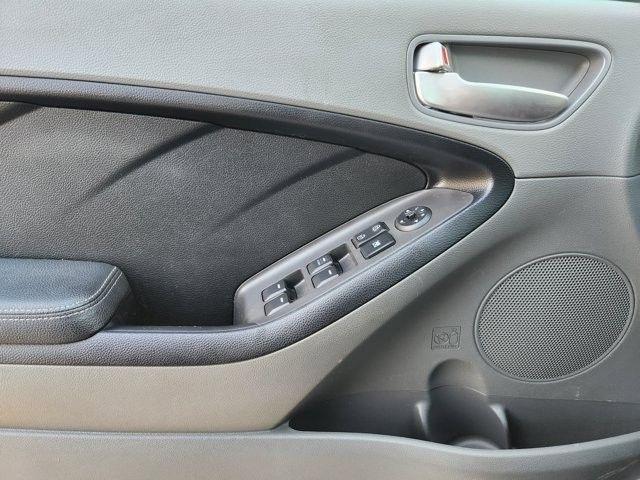 Kia Forte LX 6A 2017