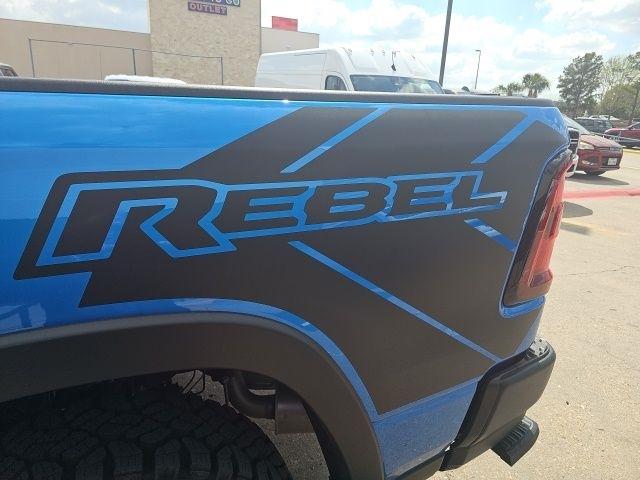 RAM 1500 Rebel Crew Cab SB 4WD 2026