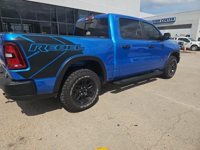 RAM 1500 Rebel Crew Cab SB 4WD 2026
