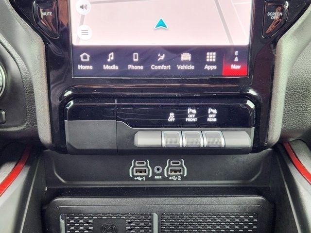 RAM 1500 Rebel Crew Cab SB 4WD 2026