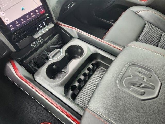 RAM 1500 Rebel Crew Cab SB 4WD 2026