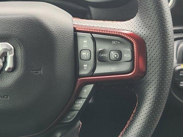 RAM 1500 Rebel Crew Cab SB 4WD 2026