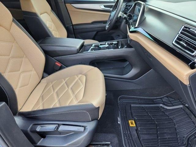 Volkswagen Atlas Cross Sport SE w/Technology 2024