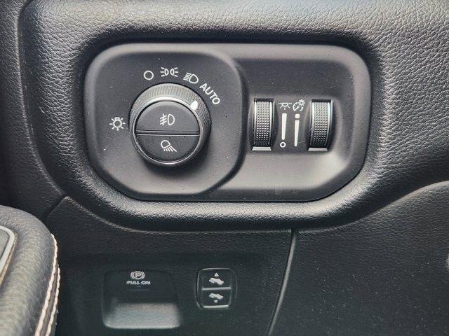 RAM 1500 Laramie Crew Cab SWB 2WD 2022