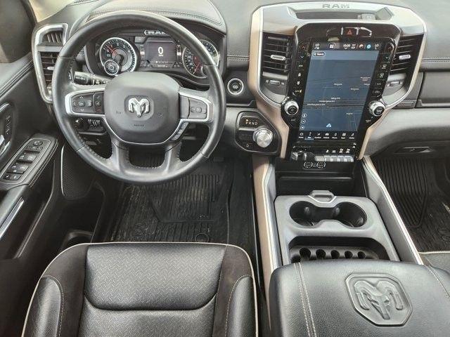 RAM 1500 Laramie Crew Cab SWB 2WD 2022