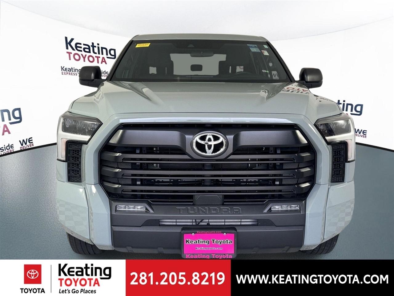 Toyota Tundra SR5 CrewMax 2WD 2025