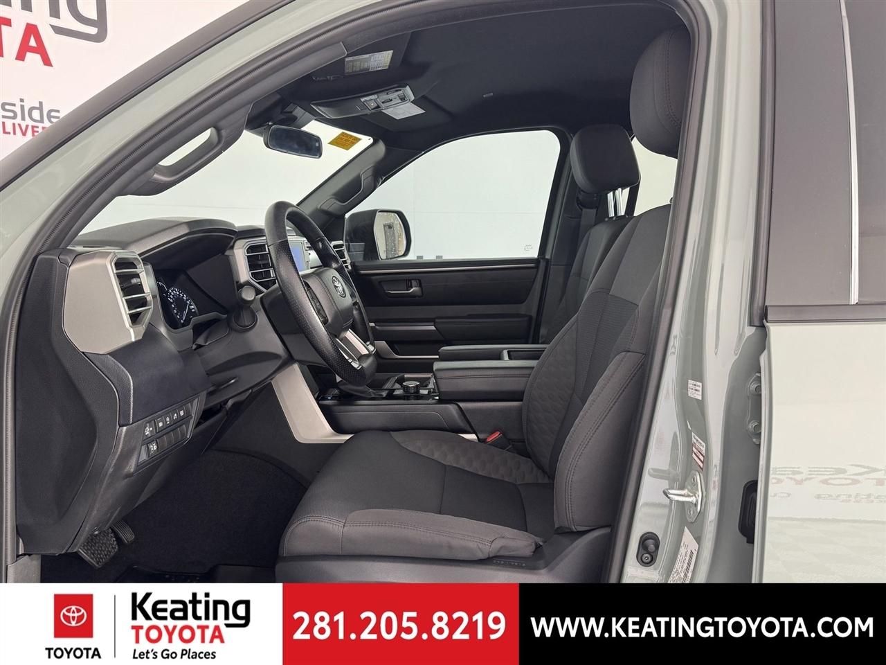 Toyota Tundra SR5 CrewMax 2WD 2025