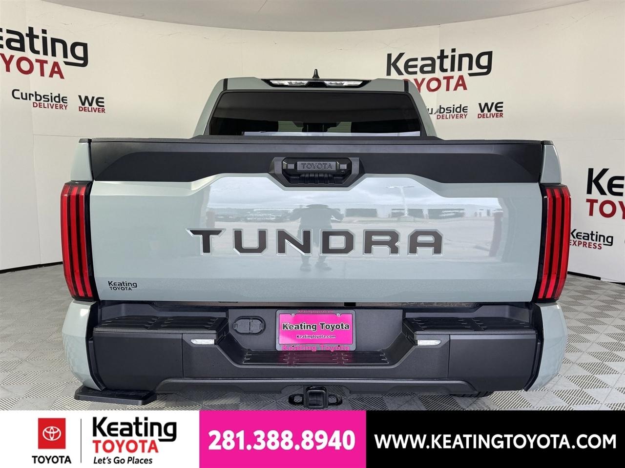 Toyota Tundra SR5 CrewMax 2WD 2025