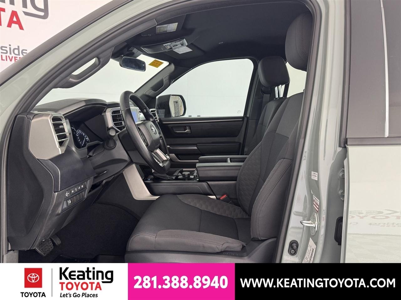 Toyota Tundra SR5 CrewMax 2WD 2025