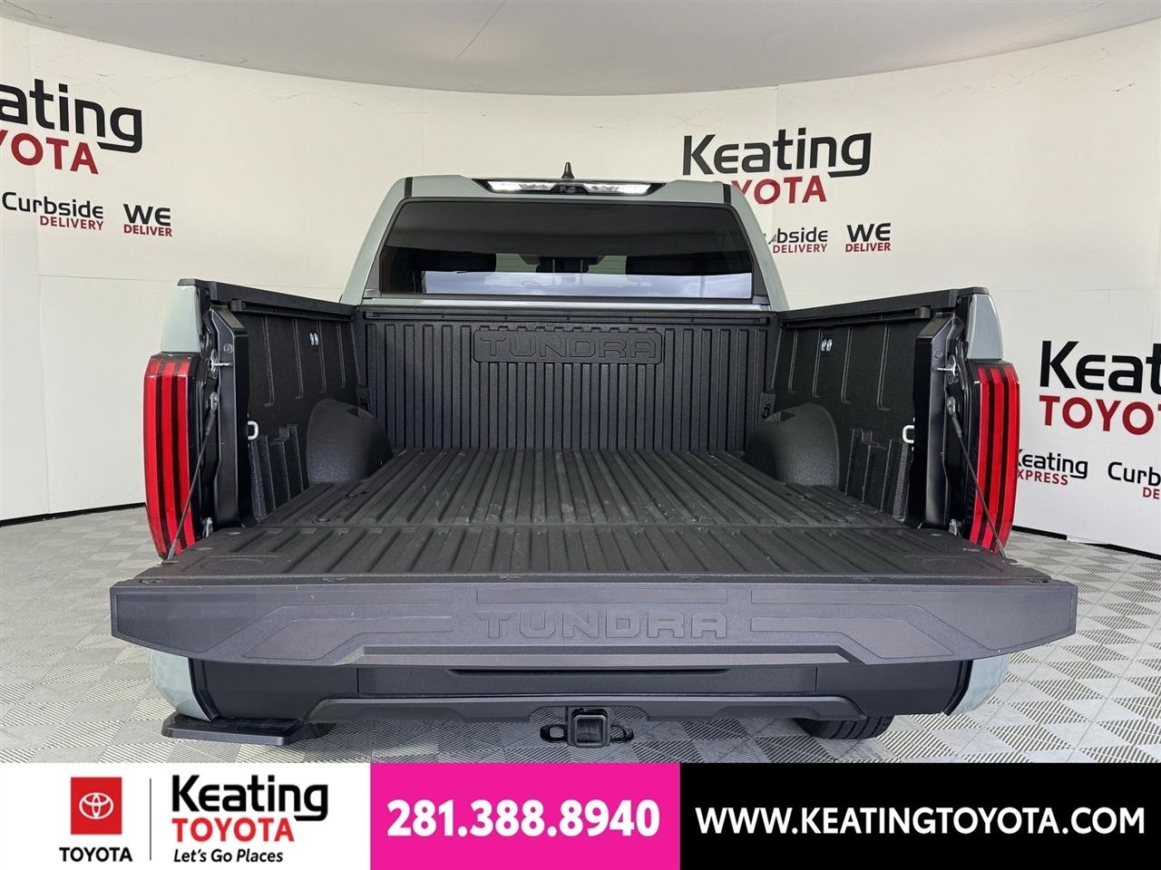 Toyota Tundra SR5 CrewMax 2WD 2025