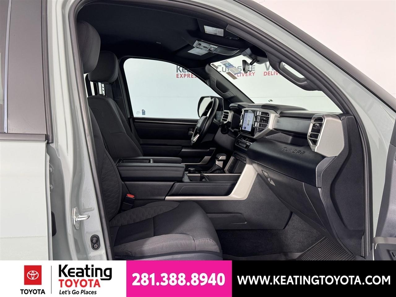 Toyota Tundra SR5 CrewMax 2WD 2025