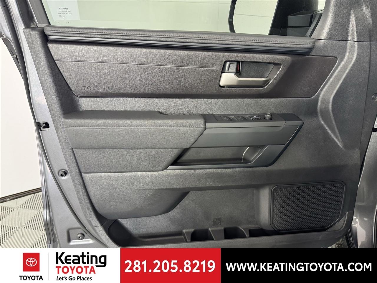 Toyota Tundra SR5 CrewMax 2WD 2026