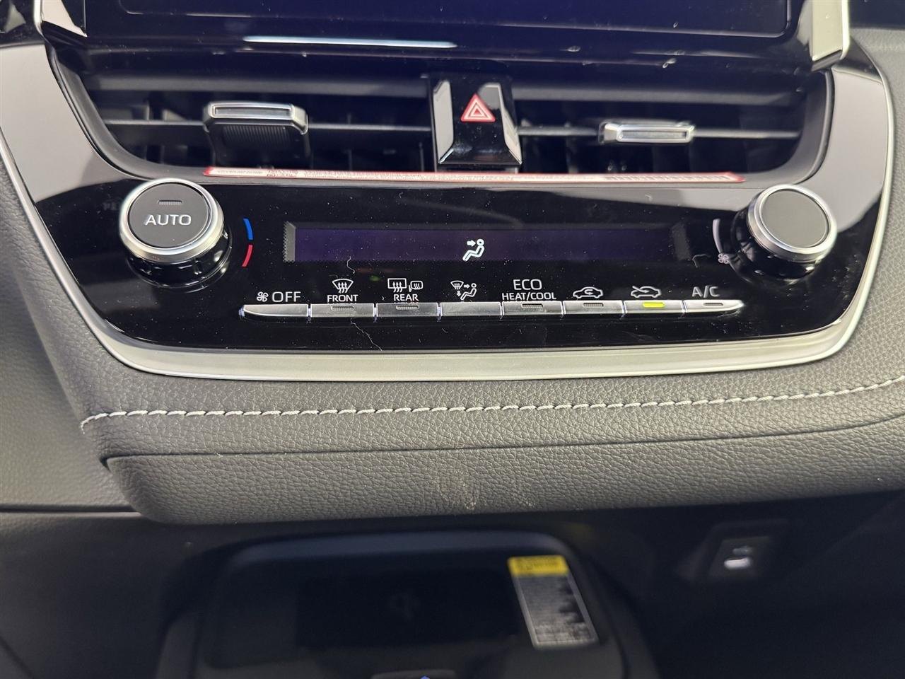 Toyota Corolla SE Hatchback 2026