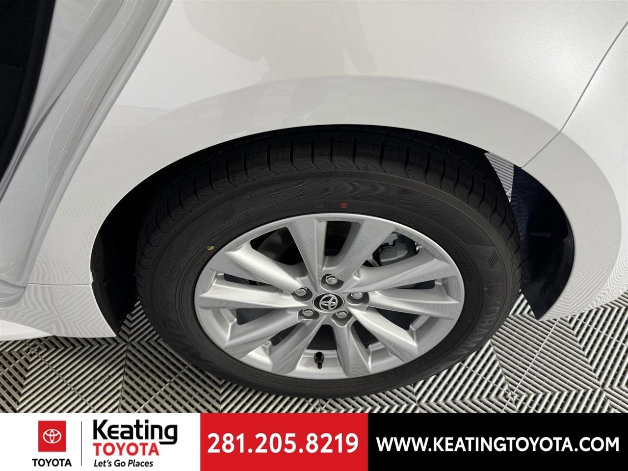 Toyota Corolla SE Hatchback 2026