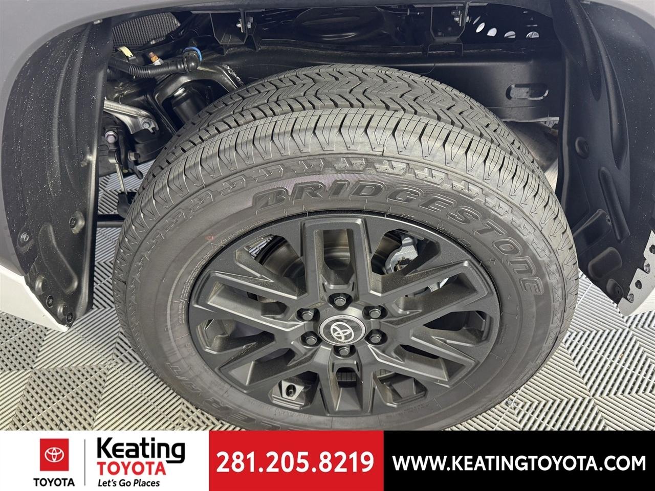 Toyota Tundra SR5 CrewMax 2WD 2026