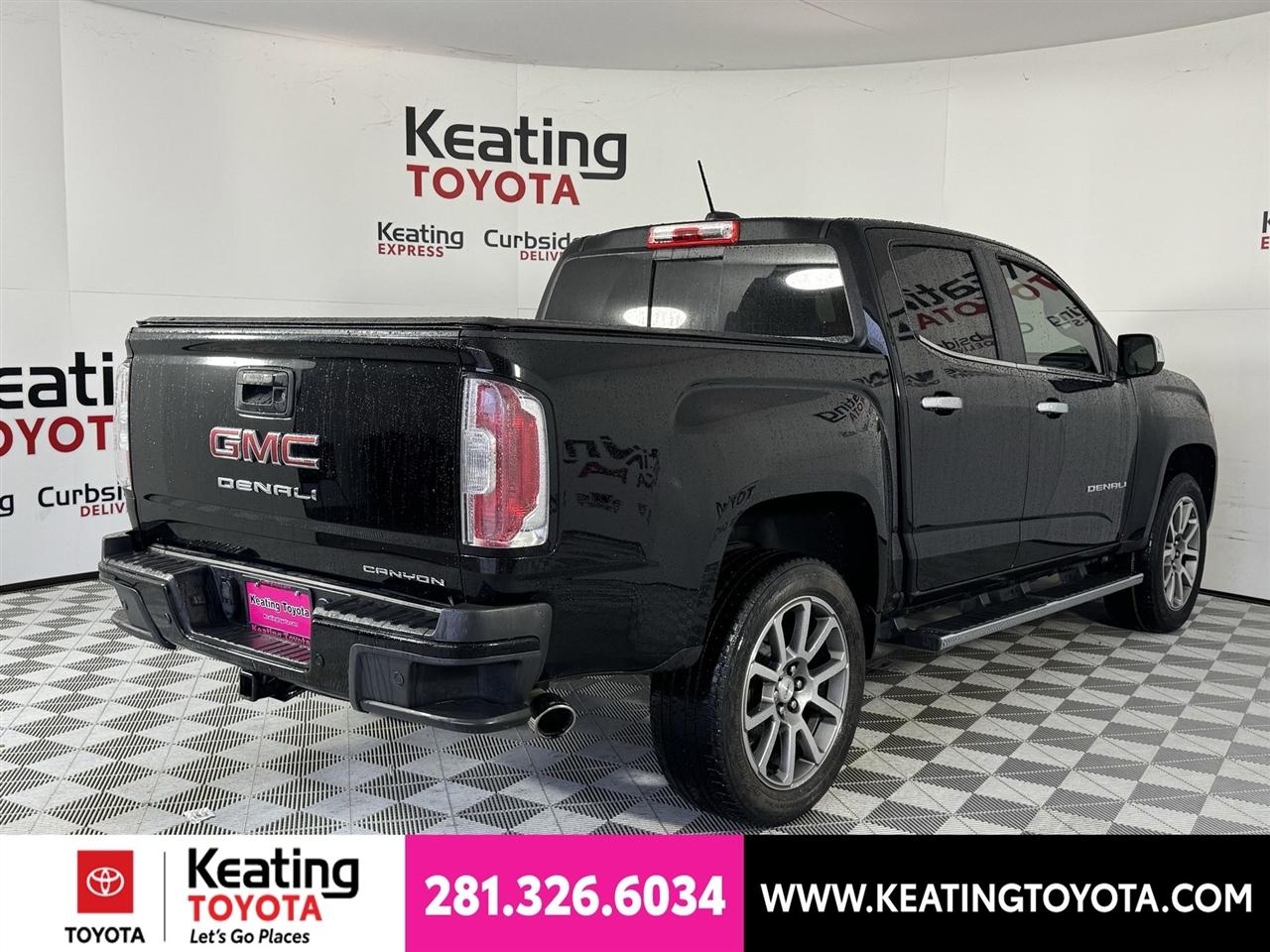 GMC Canyon Denali Crew Cab Long Box 4WD 2022