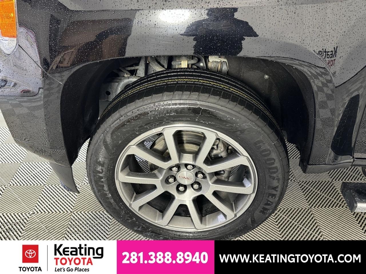 GMC Canyon Denali Crew Cab Long Box 4WD 2022