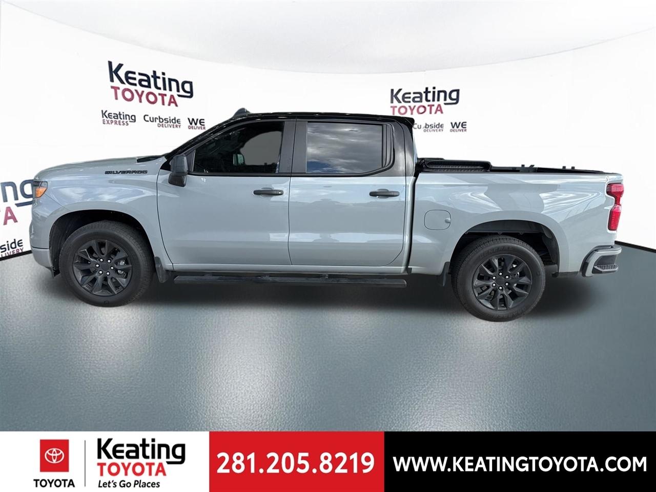 Chevrolet Silverado 1500 Custom Crew Cab 2WD 2024