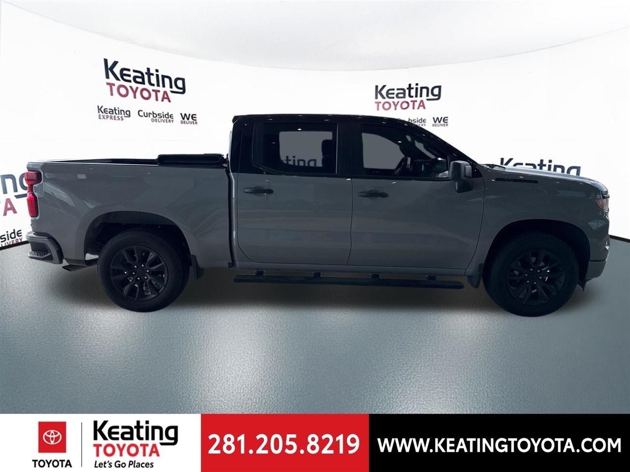 Chevrolet Silverado 1500 Custom Crew Cab 2WD 2024